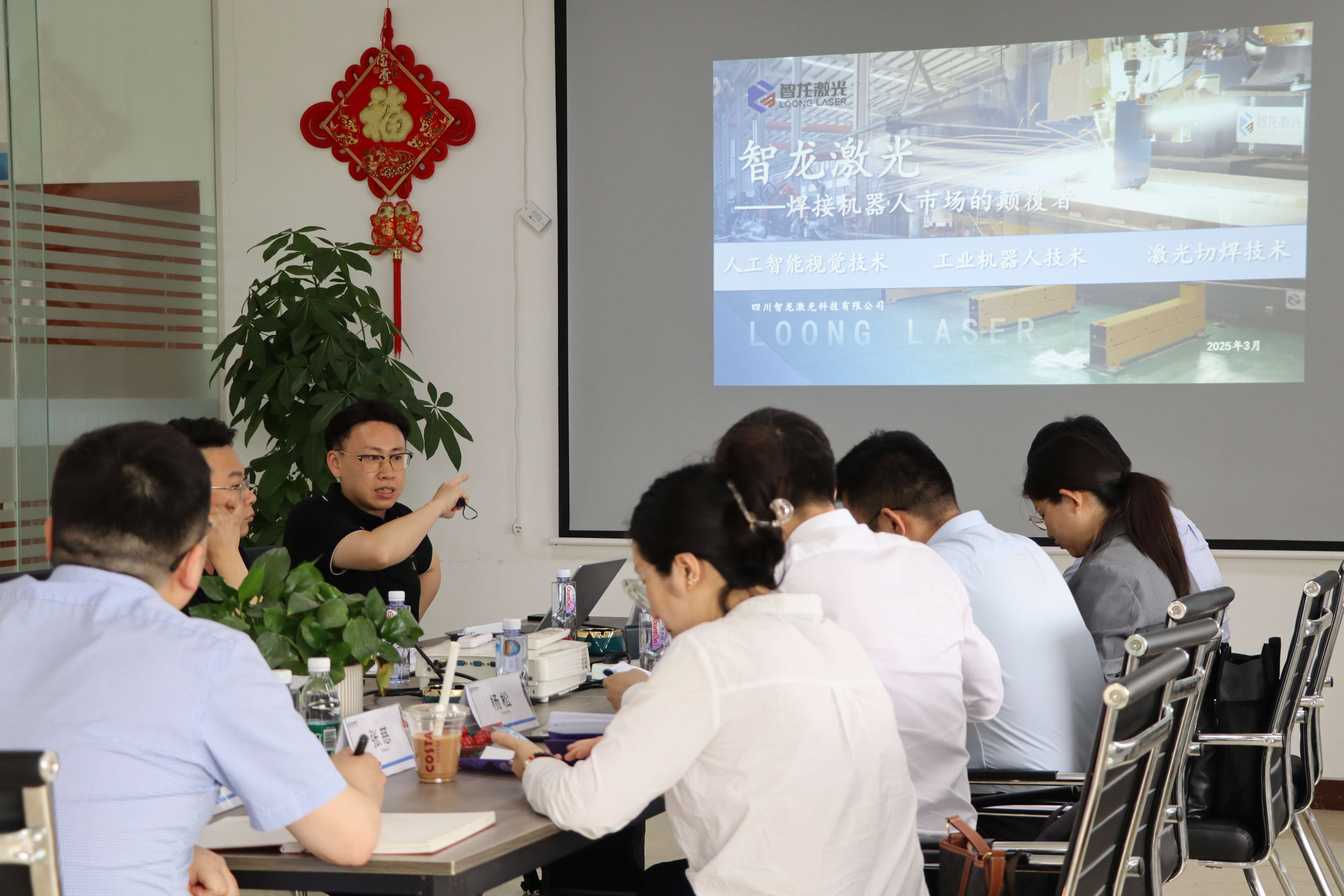 IMG_2475(1).jpg IMG_2475(1).jpg